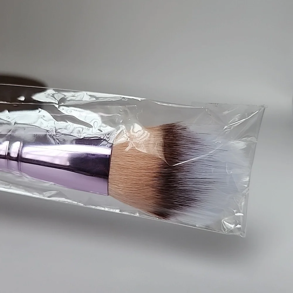 Half Caked 813 Duo Fiber Makeup Brush